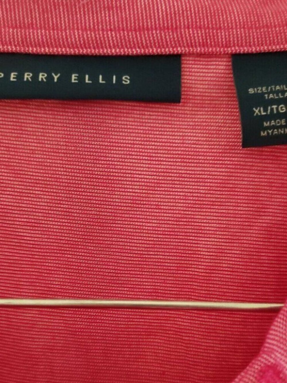Perry Ellis Men's Pink Polo - Picture 3 of 3